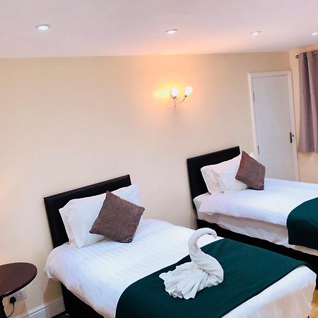 Gable Lodge London B&B Enfield Exterior foto